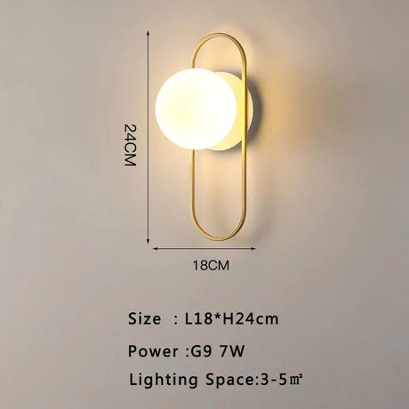 Applique Murale : Métal Doré et Verre Opale à Éclairage Raffiné-LUMICONCEPT