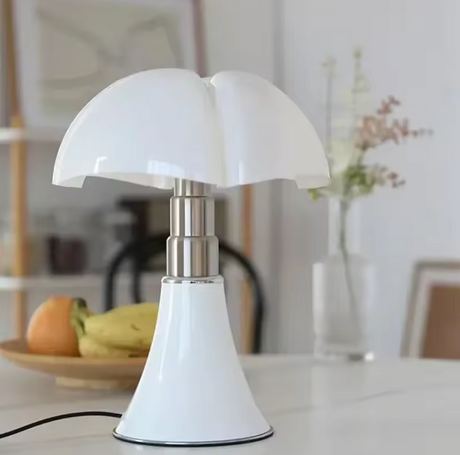 Vintage bat-shaped table lamp - Minimalist Scandinavian style