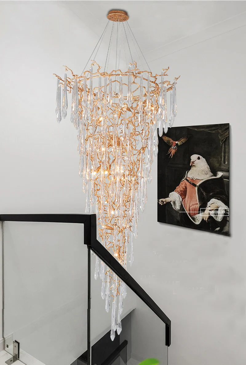 Chandelier en cristal moderne aux inspirations florales et élégantes pour un foyer sophistiqué.-LUMICONCEPT