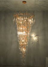 Chandelier en cristal moderne aux inspirations florales et élégantes pour un foyer sophistiqué.-LUMICONCEPT