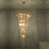 Chandelier en cristal moderne aux inspirations florales et élégantes pour un foyer sophistiqué.-LUMICONCEPT