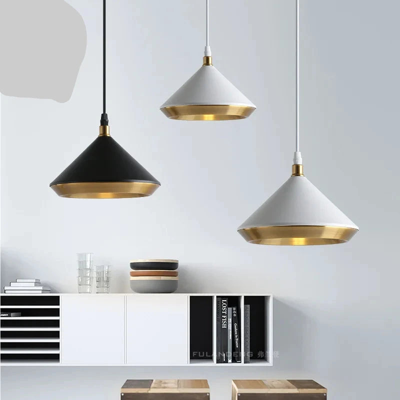 Plafoniera a LED a sospensione dal design nordico per cucina e loft