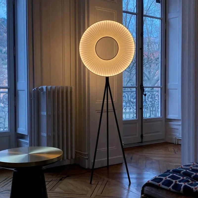 Lampadaire Design Élégant en Fer et Acrylique pour Ambiance Contemporaine-LUMICONCEPT