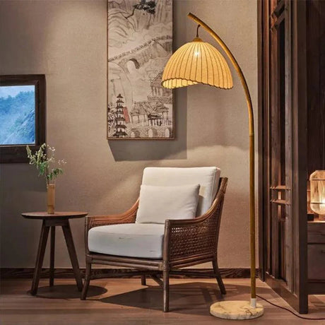 Lampadaire Design Élégant pour un Éclairage Contemporain-LUMICONCEPT