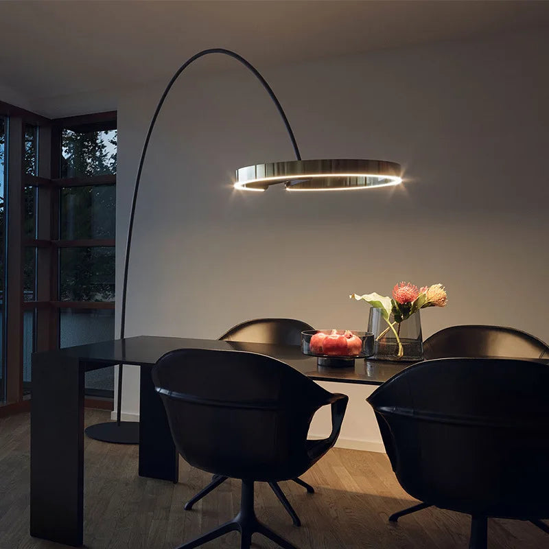 Lampadaire LED Moderne en Fer Noir pour Salon et Chambre à Coucher-LUMICONCEPT