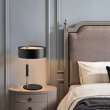 Lampadaire LED Moderne en Fer Noir pour Salon et Chambre à Coucher-LUMICONCEPT