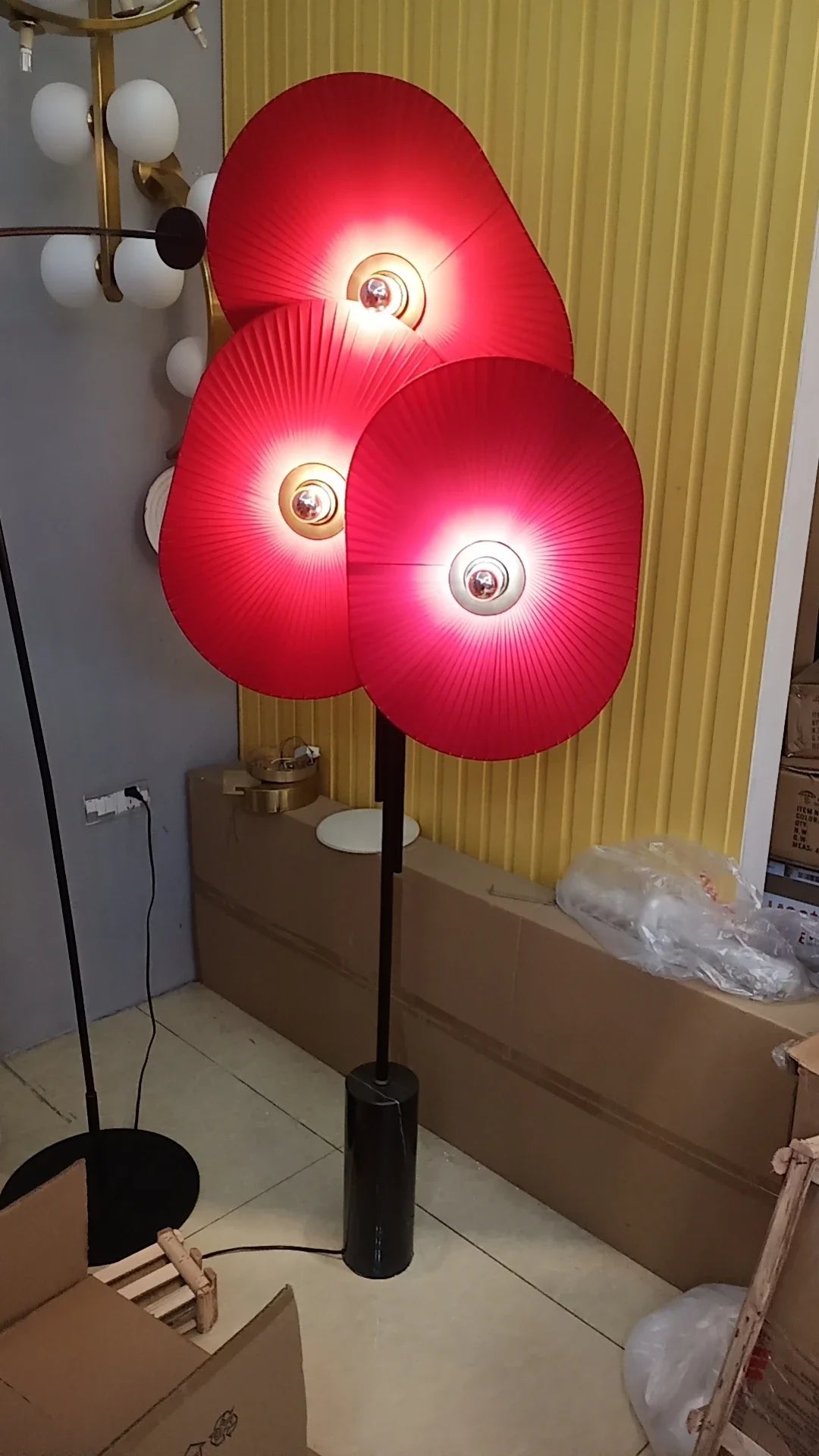 Lampe LED Pliable Décorative en Tissu au Design Nordique, Parfaite pour Salon, Salle à Manger et Chambre à Coucher-LUMICONCEPT