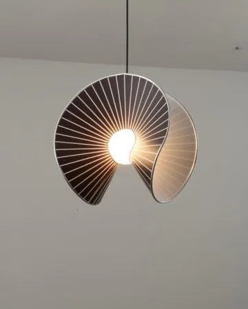 Lampe Suspendue en Tissu Art Déco Noir et Or pour Intérieurs Élegants-LUMICONCEPT