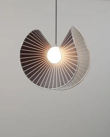 Lampe Suspendue en Tissu Art Déco Noir et Or pour Intérieurs Élegants-LUMICONCEPT