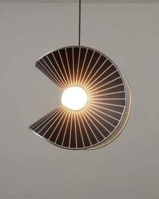 Lampe Suspendue en Tissu Art Déco Noir et Or pour Intérieurs Élegants-LUMICONCEPT