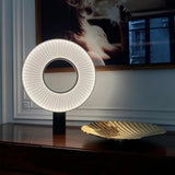 Lampe de bureau LED design moderne en fer et tissu pour un éclairage élégant et chaleureux-LUMICONCEPT