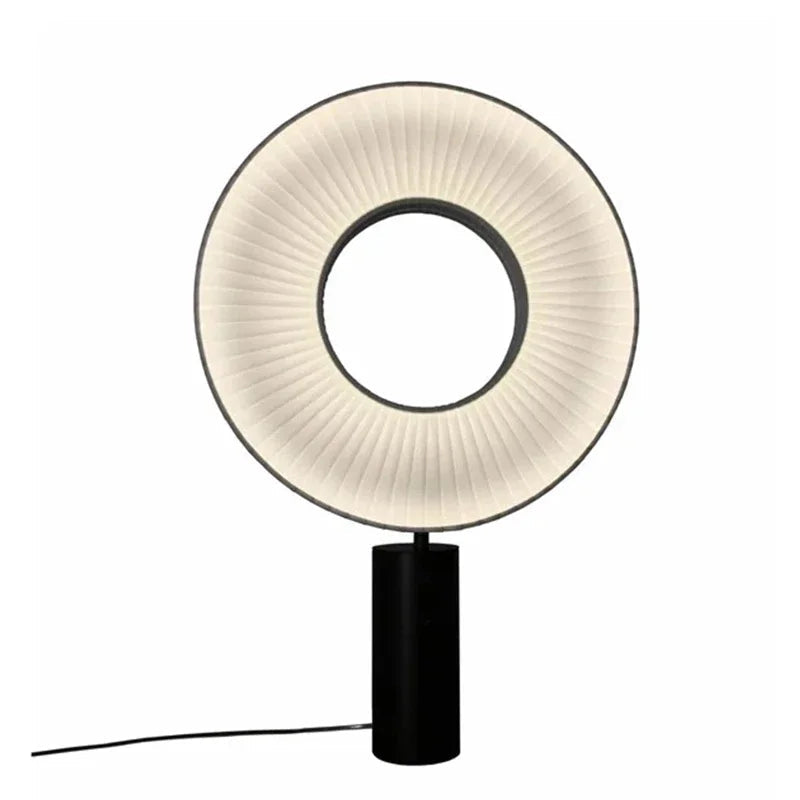 Lampe de bureau LED design moderne en fer et tissu pour un éclairage élégant et chaleureux-LUMICONCEPT