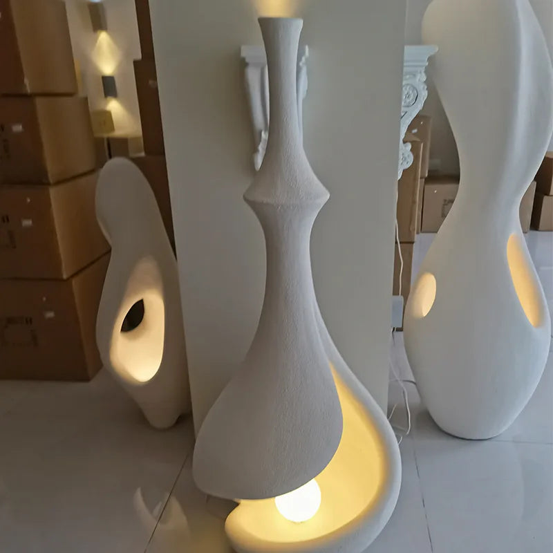 Lampe de sol moderne Sabi pour salon et chambre à coucher, design simple et élégant-LUMICONCEPT