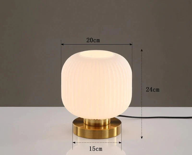 Lampe de table nordique en verre élégant-LUMICONCEPT