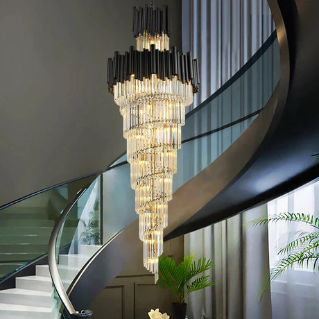 Lustre Éblouissant en Cristal Noir pour un Escalier Chic et Contemporain-LUMICONCEPT