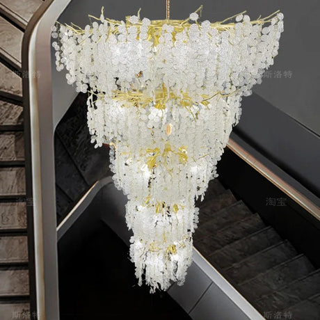 Lustre en cristal d'or raffiné pour un éclairage majestueux dans votre espace.-LUMICONCEPT