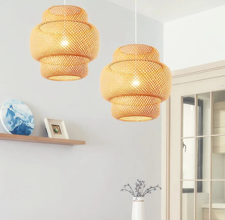 Lampada a sospensione in rattan di bambù Winda – Illuminazione elegante per la casa e il ristorante