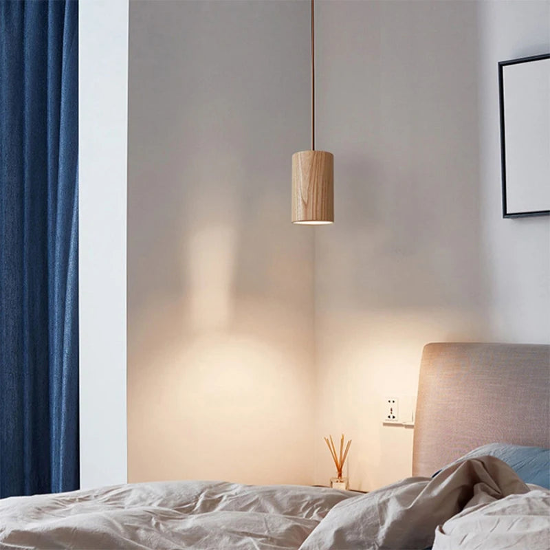 Lampada a sospensione a LED in legno dal design moderno per interni chic