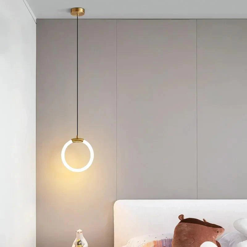 Suspension Élégante Contemporaine en Métal Noir avec Lumière LED Intégrée-LUMICONCEPT