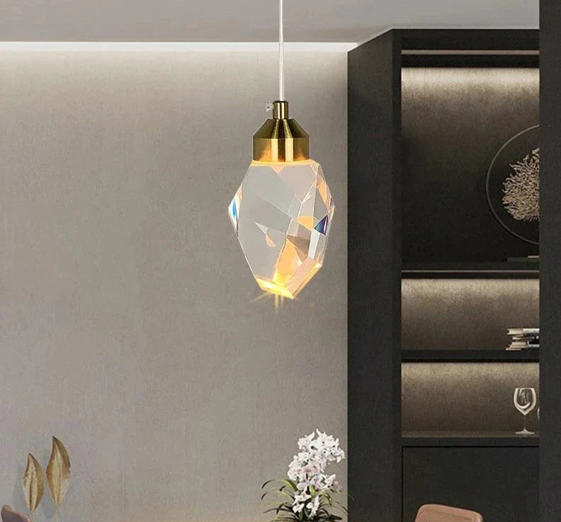 Suspension En Cristal Taillé avec Monture en Laiton Doré - Élégance Nordic Rétro pour Votre Intérieur-LUMICONCEPT