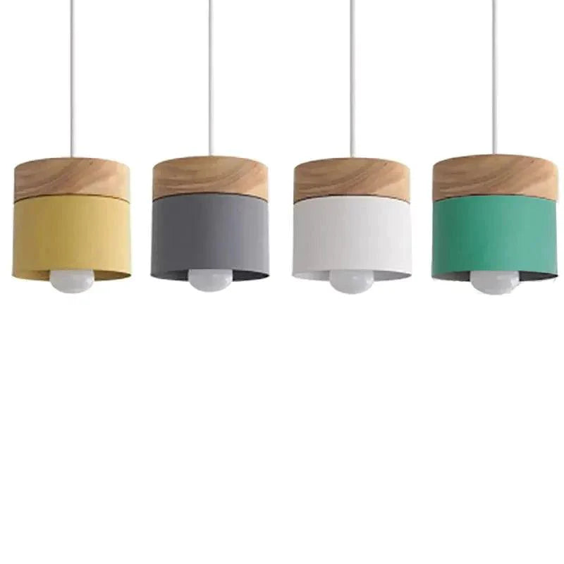 Suspension LED Élégante en Bois et Fer pour Intérieur Chic-LUMICONCEPT