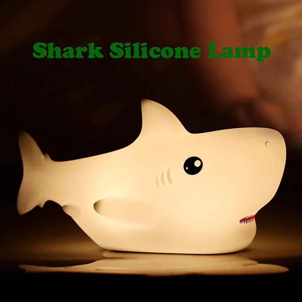 Veilleuse en silicone requin - Éclairez votre espace avec douceur et style-LUMICONCEPT